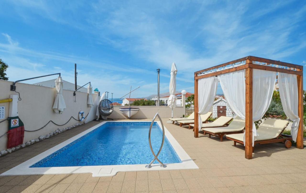 Apartments Santo Trogir - Okrug Gornji Luaran gambar