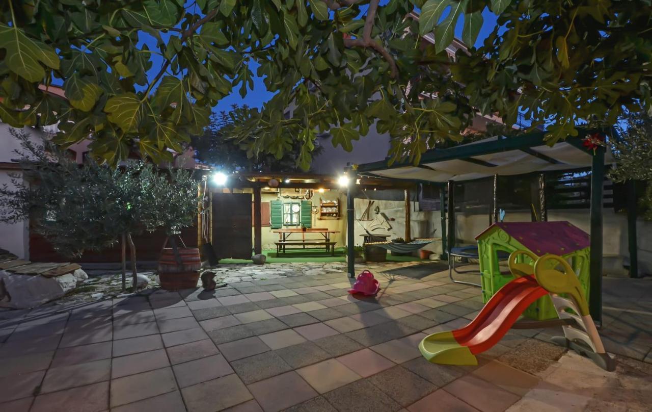 Apartments Santo Trogir - Okrug Gornji Luaran gambar